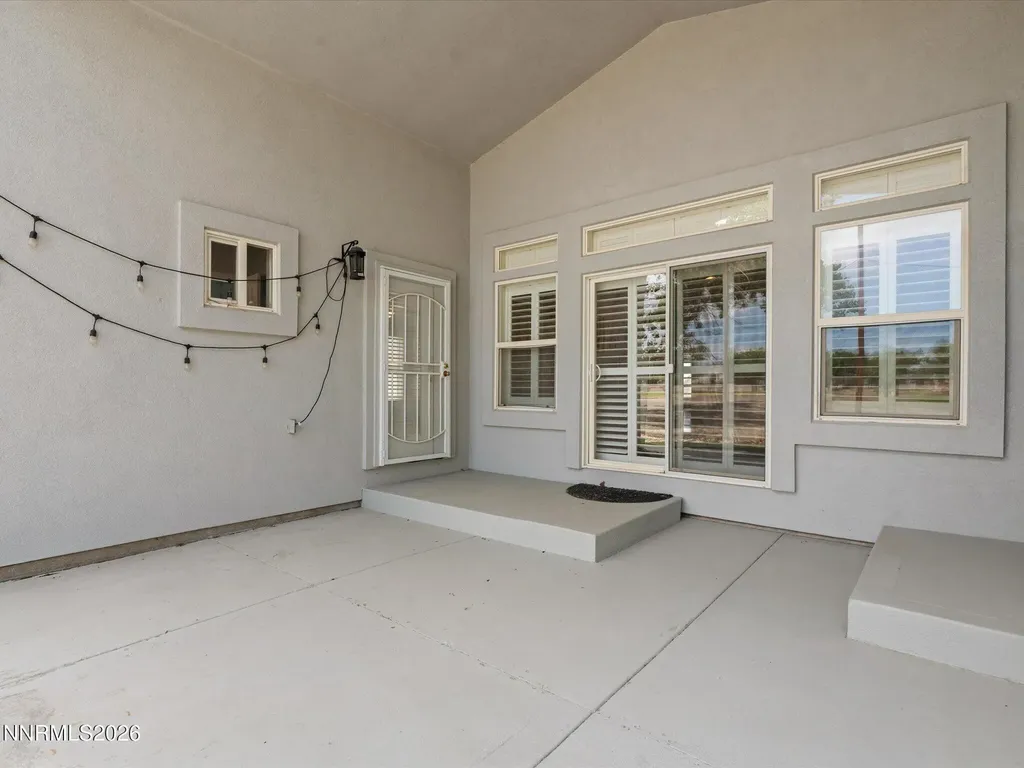 1122 Dixie Fernley NV 89408