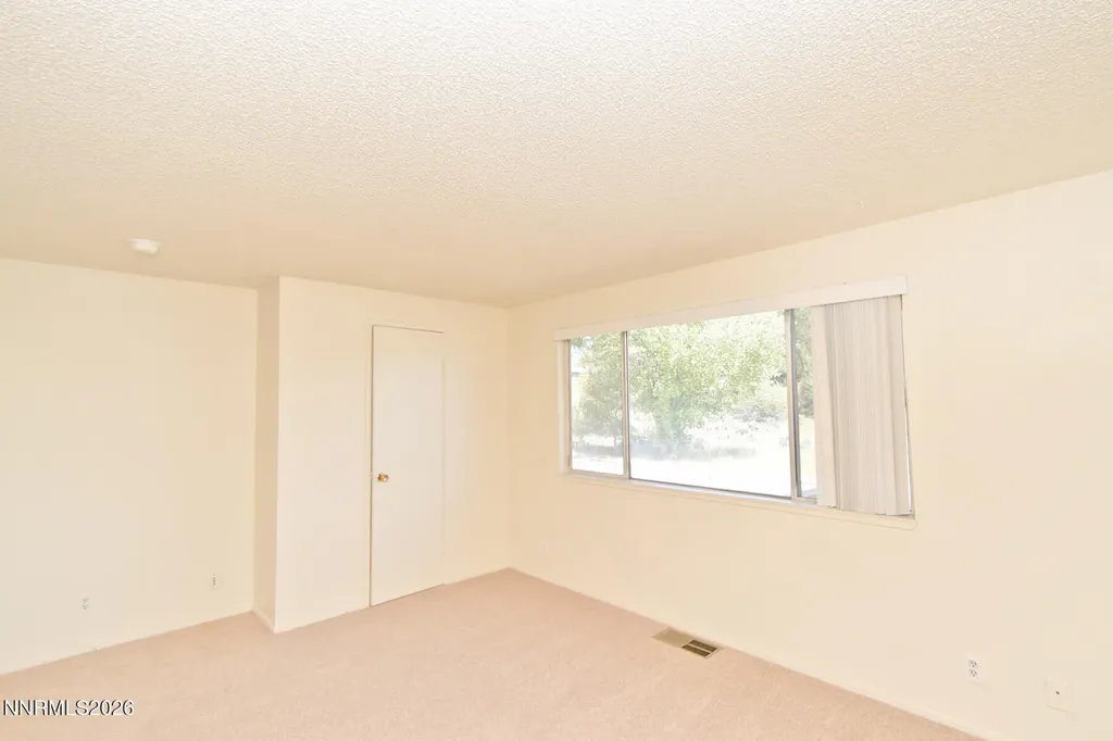 1507 Long Carson City NV 89706