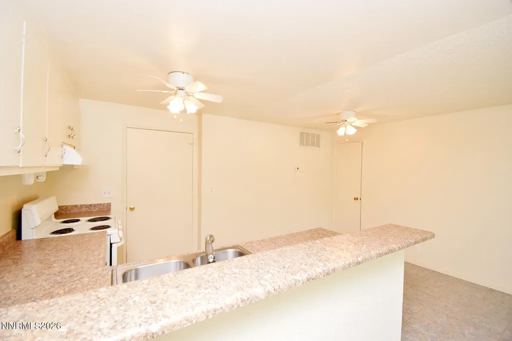 1507 Long Carson City NV 89706