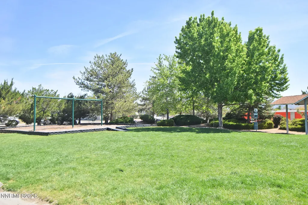 1507 Long Carson City NV 89706