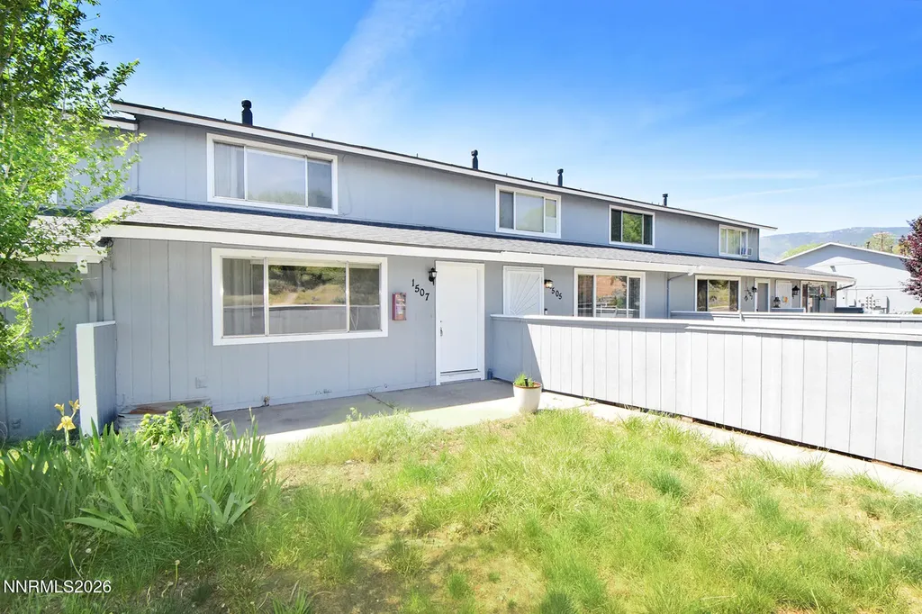 1507 Long Carson City NV 89706