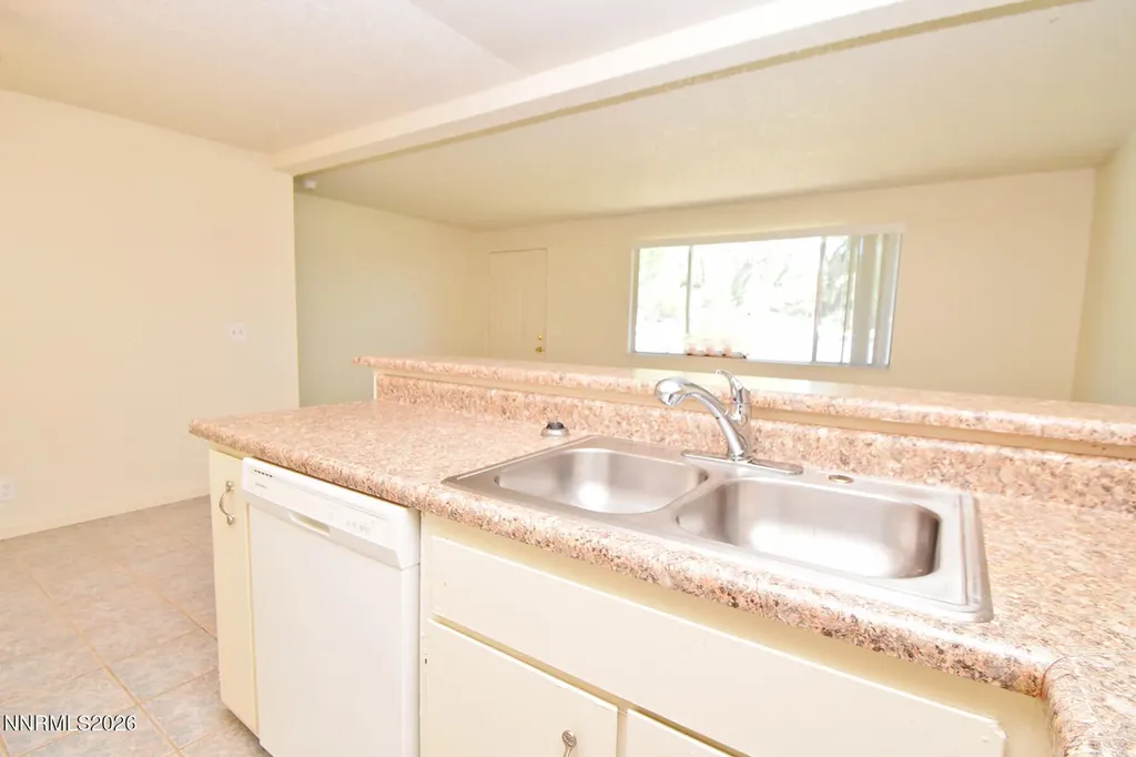1507 Long Carson City NV 89706