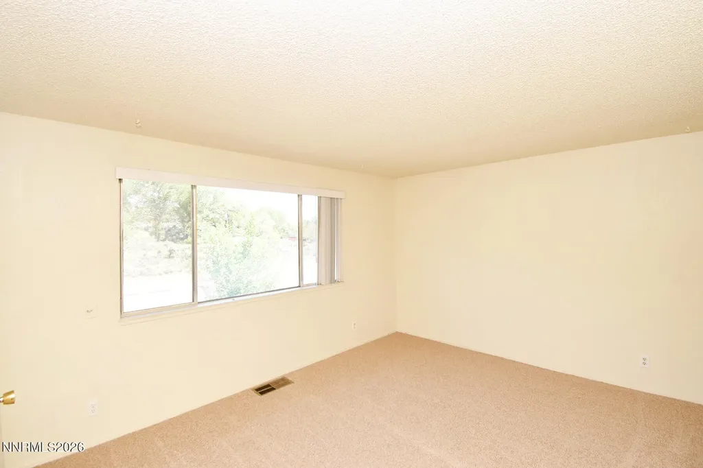1507 Long Carson City NV 89706