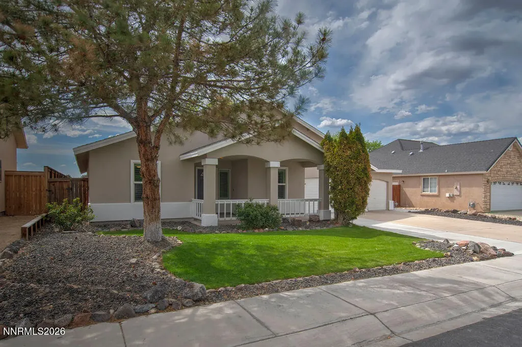 413 Dog Leg Fernley NV 89408