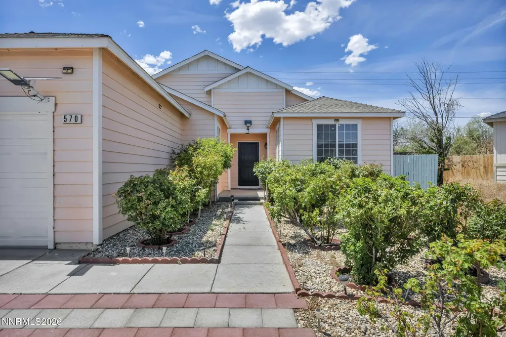 570 Sunrise Fernley NV 89408