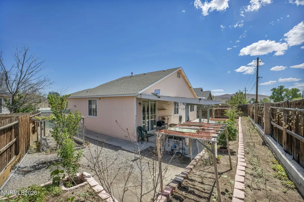 570 Sunrise Fernley NV 89408