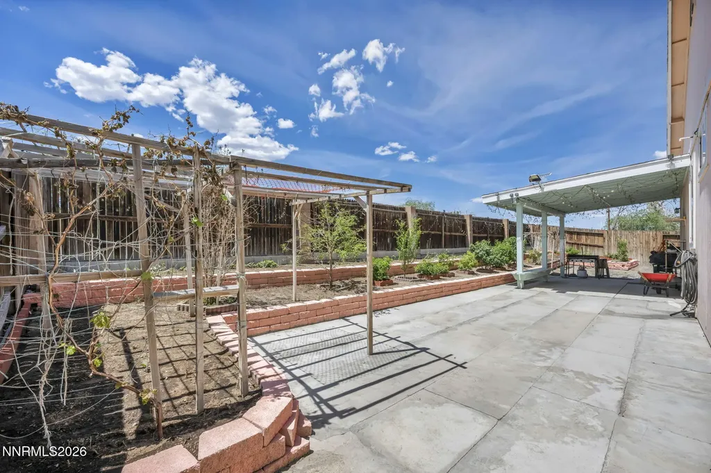 570 Sunrise Fernley NV 89408