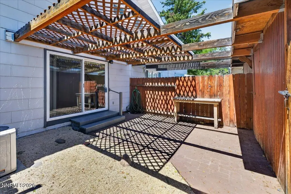 106 Smithridge Reno NV 89502