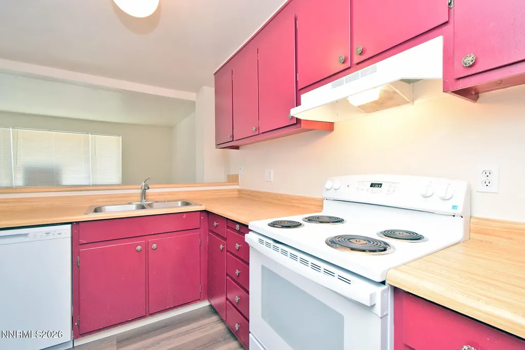 1533 Long Carson City NV 89706