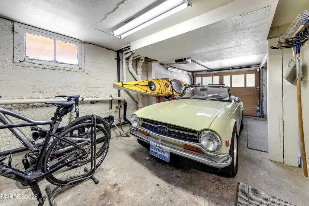 912 Nixon Reno NV 89509