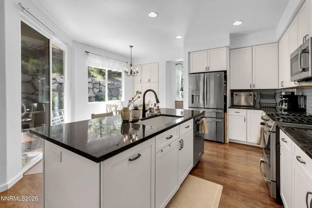 4456 Kings Peak Sparks NV 89436