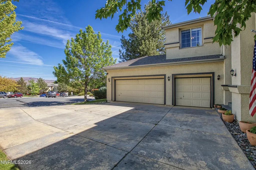 4456 Kings Peak Sparks NV 89436