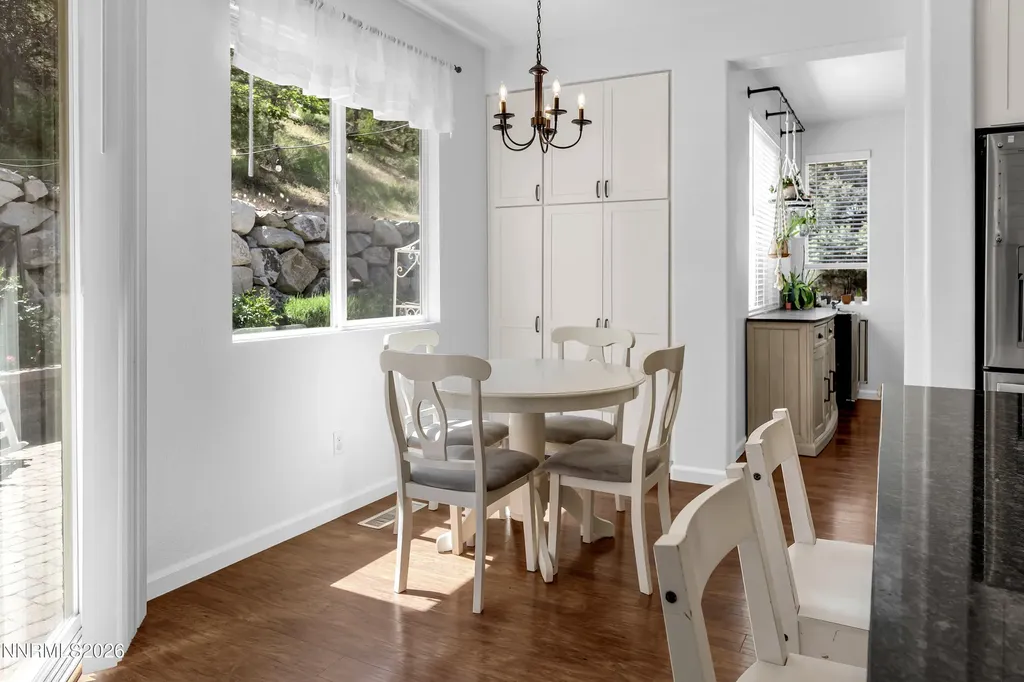 4456 Kings Peak Sparks NV 89436