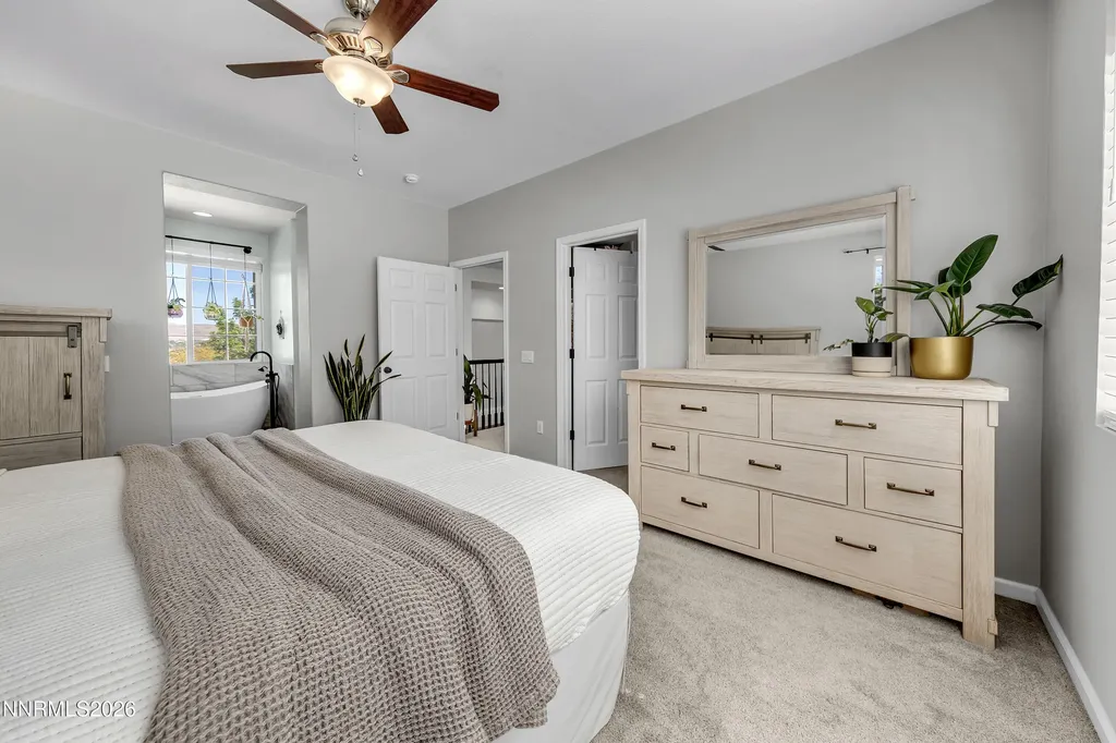 4456 Kings Peak Sparks NV 89436