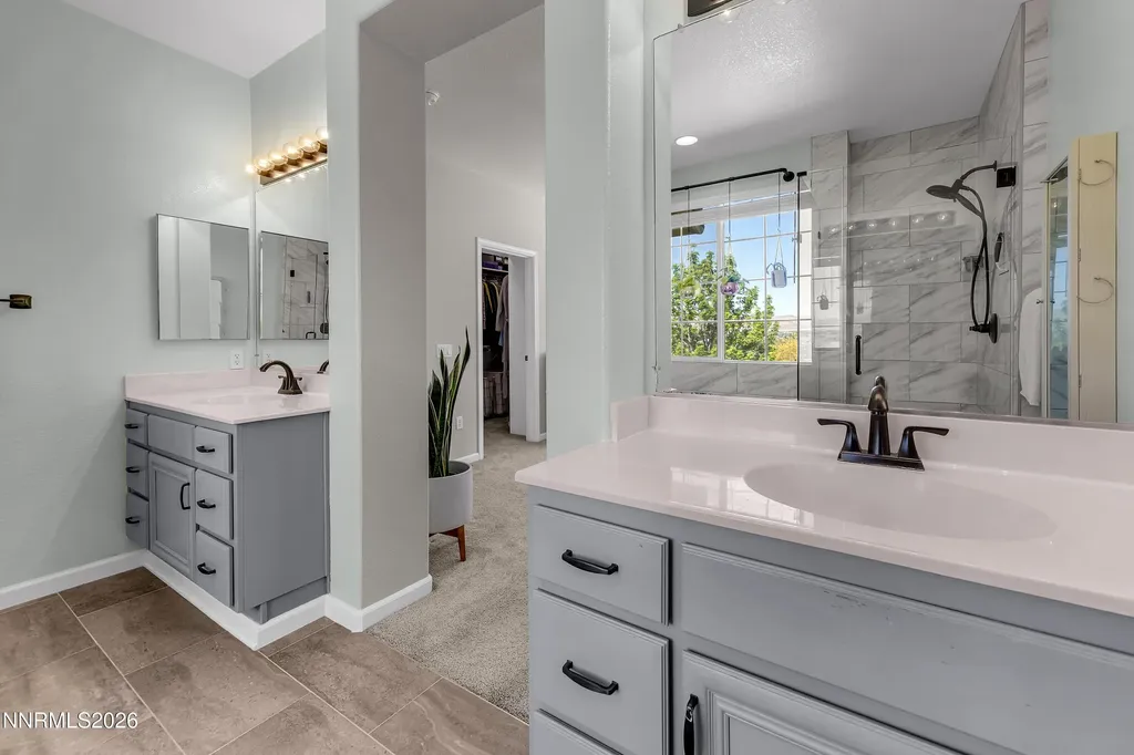 4456 Kings Peak Sparks NV 89436