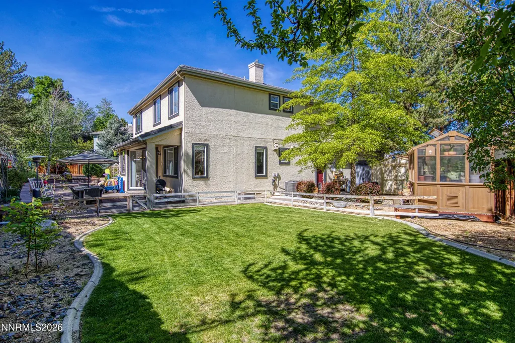4456 Kings Peak Sparks NV 89436