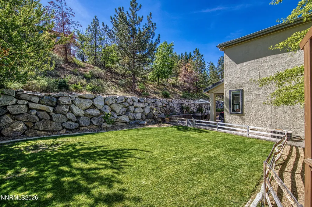 4456 Kings Peak Sparks NV 89436