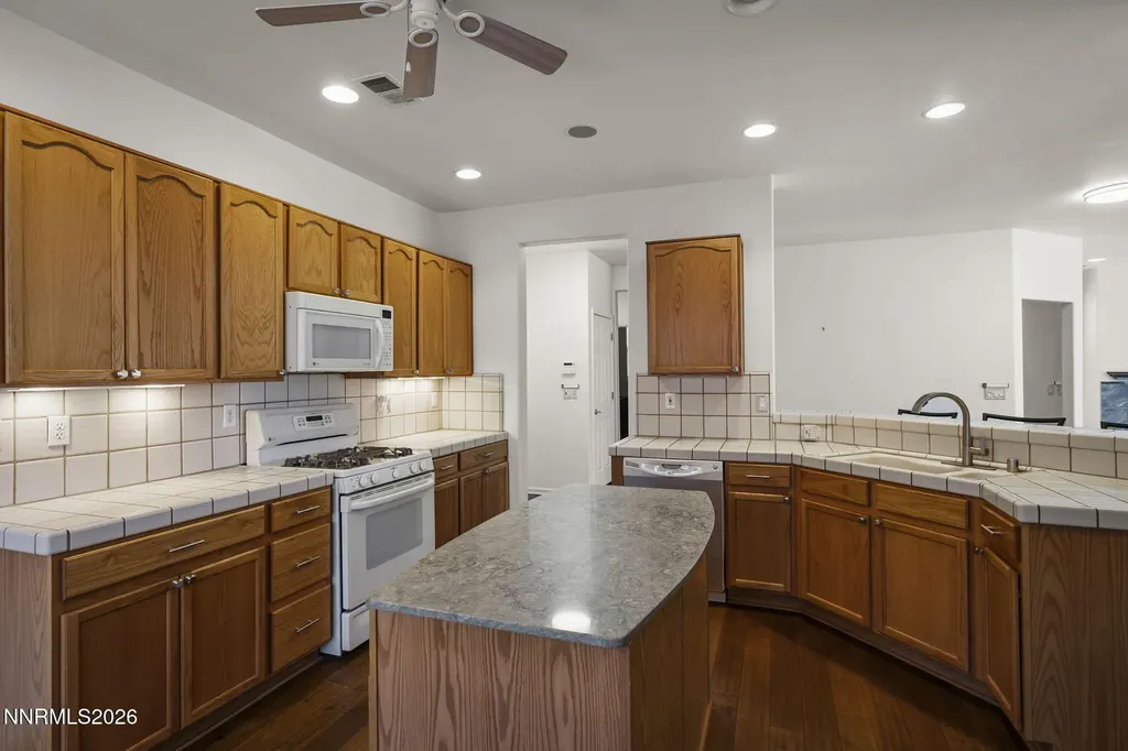 2209 Avella Sparks NV 89434