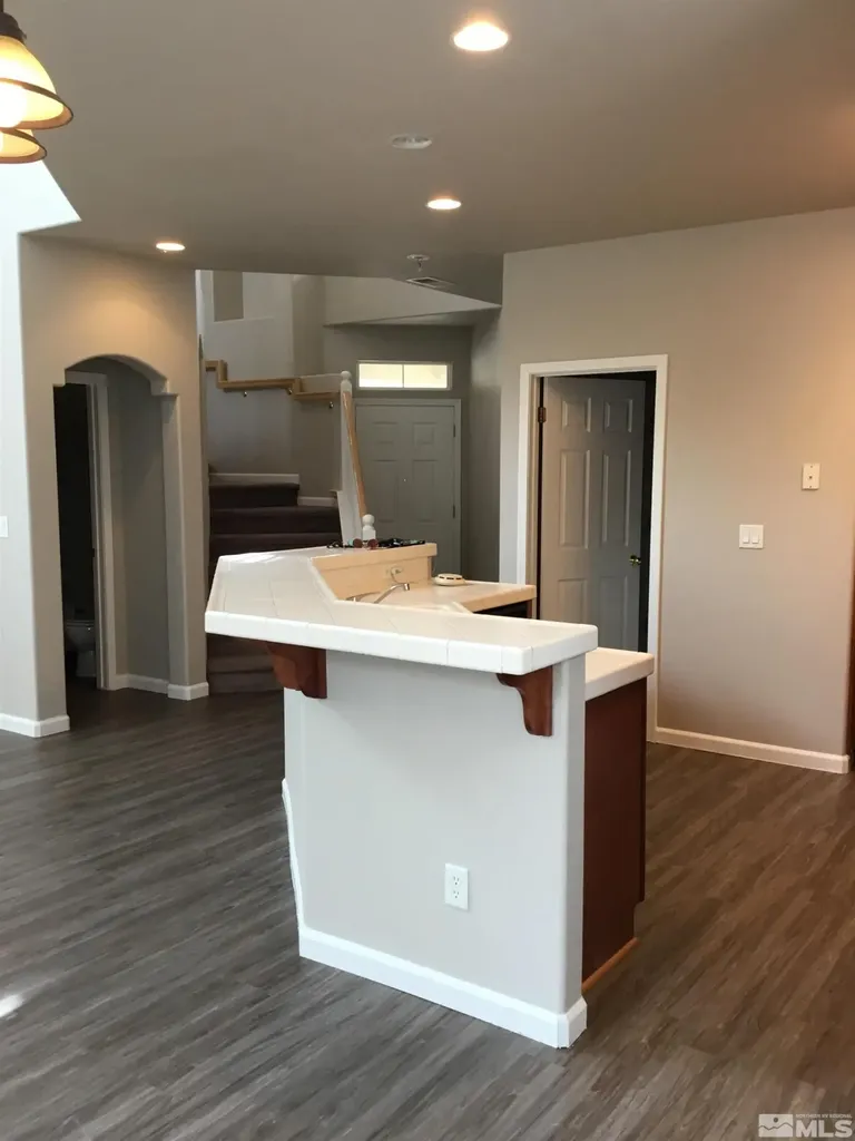 6282 Black Cinder Sparks NV 89436