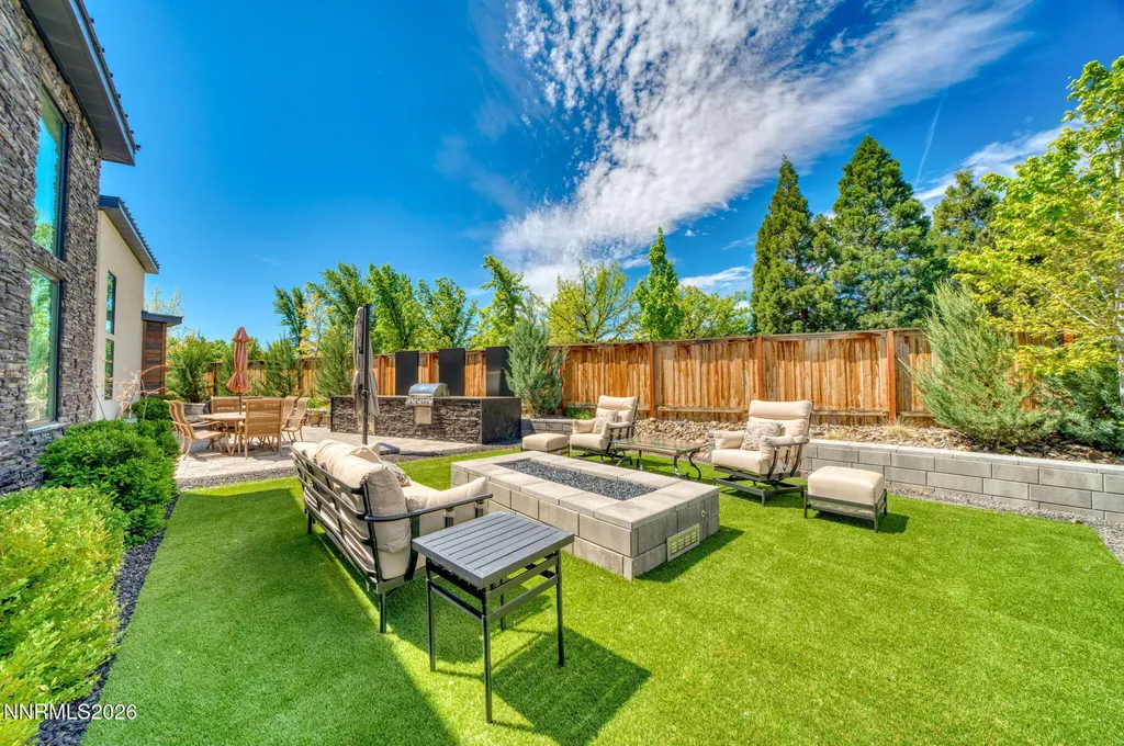 6141 Triple Crown Reno NV 89509