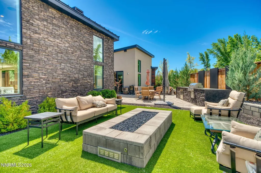 6141 Triple Crown Reno NV 89509