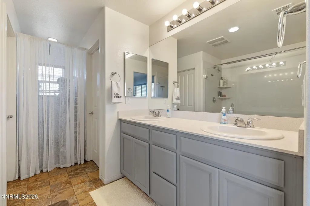 14397 Fredonia Reno NV 89506