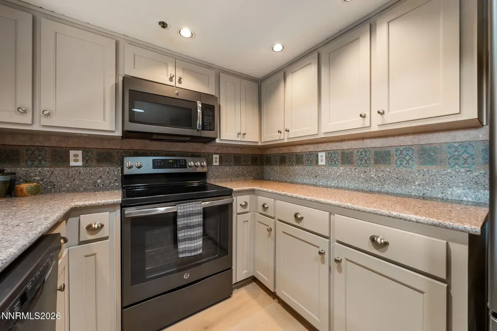 335 Ski Incline Village NV 89451