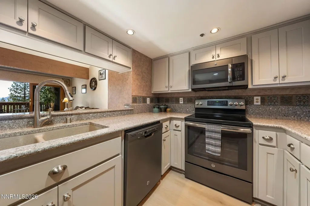 335 Ski Incline Village NV 89451