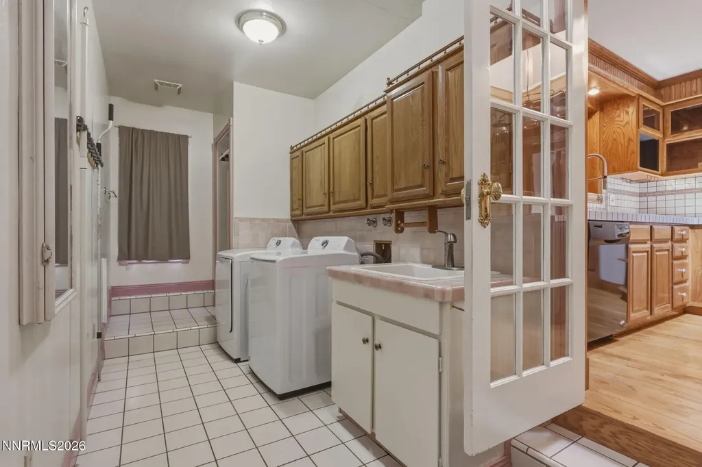 2190 Silverada Reno NV 89512