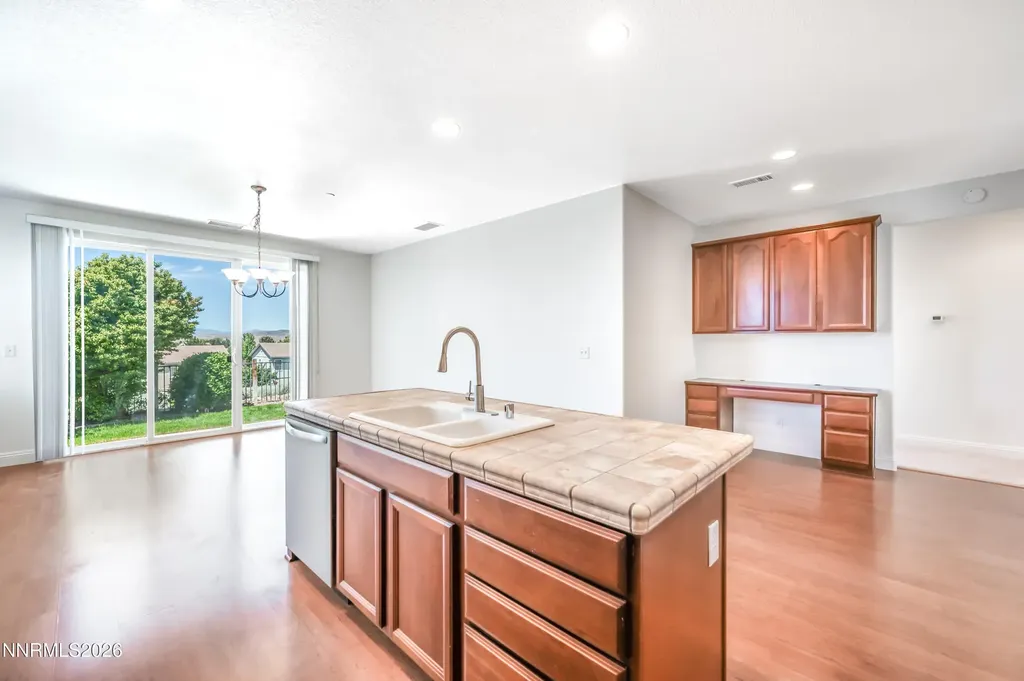 5433 Desertstone Sparks NV 89436