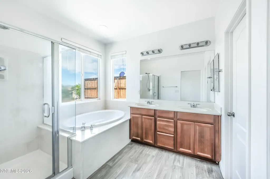 5433 Desertstone Sparks NV 89436