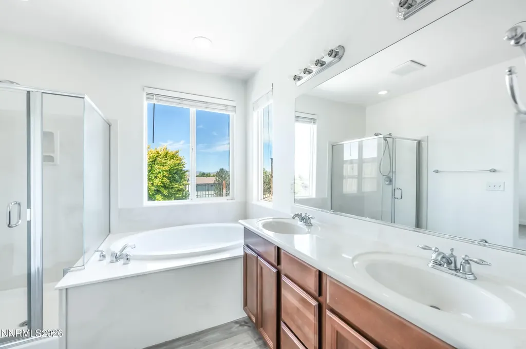 5433 Desertstone Sparks NV 89436