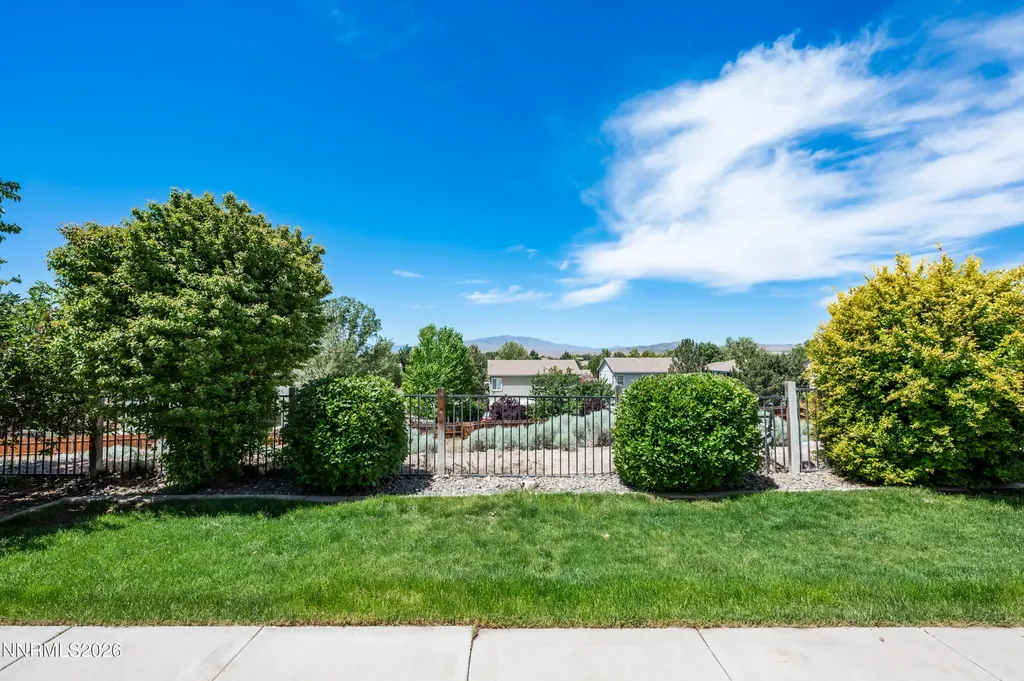 5433 Desertstone Sparks NV 89436