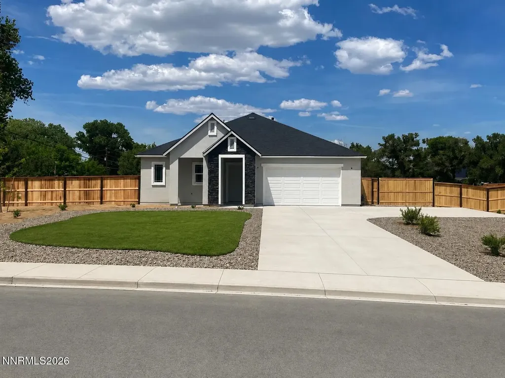 721 Rose Fernley NV 89408