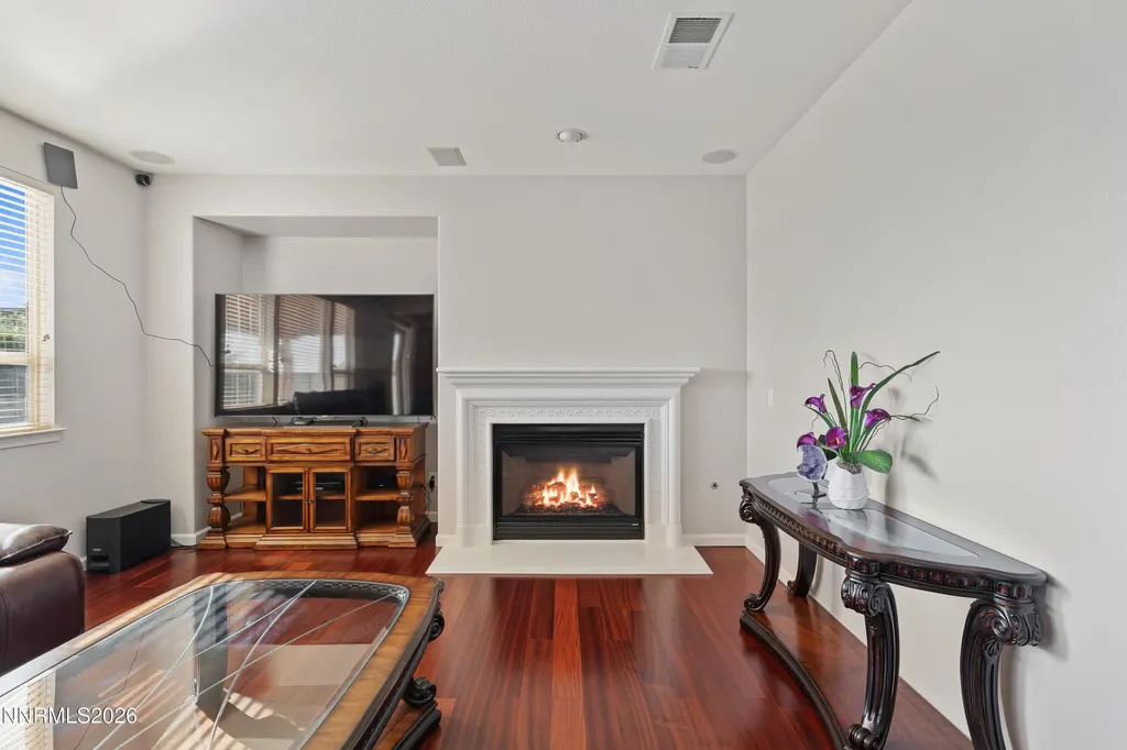 8135 Fire Opal Reno NV 89506