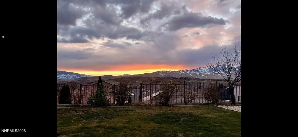 8135 Fire Opal Reno NV 89506