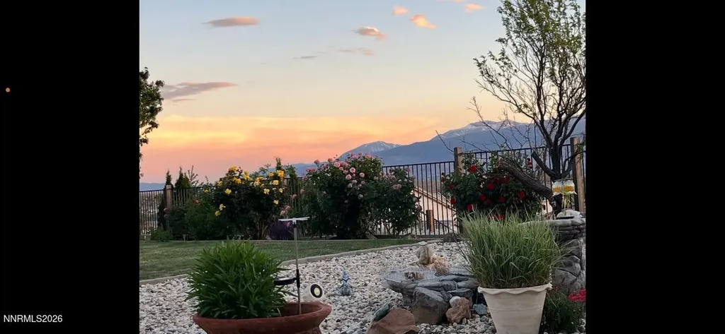 8135 Fire Opal Reno NV 89506