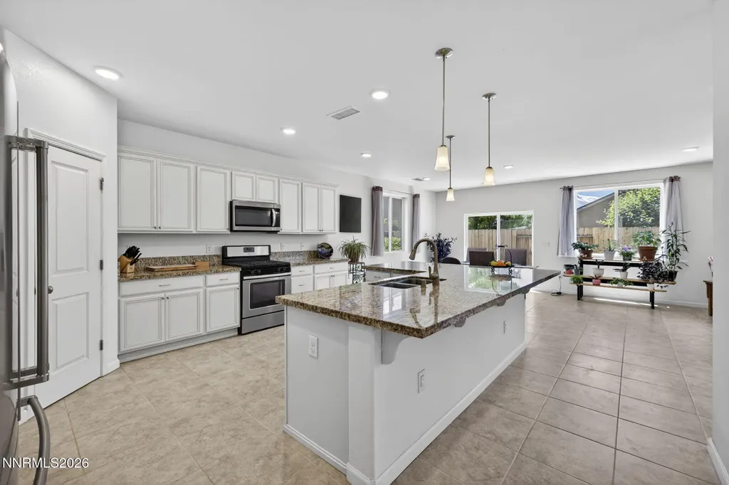 1235 Heybourne Gardnerville NV 89410