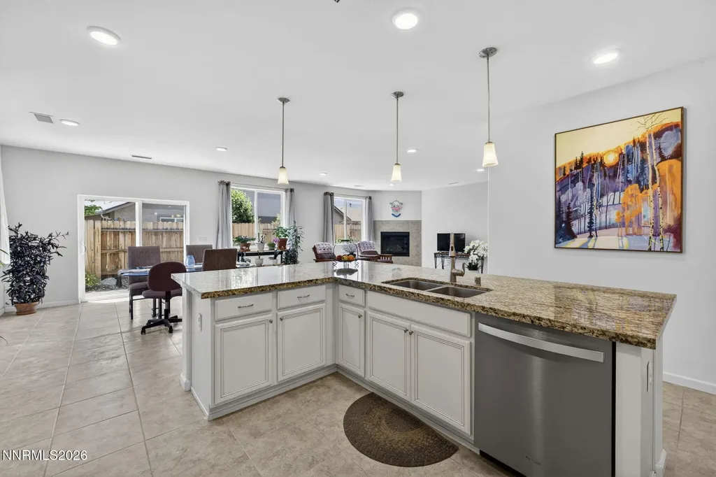 1235 Heybourne Gardnerville NV 89410
