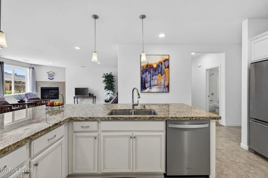1235 Heybourne Gardnerville NV 89410