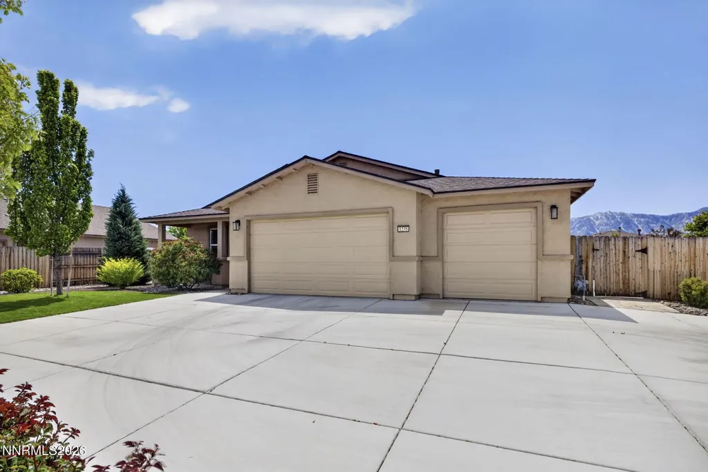 1235 Heybourne Gardnerville NV 89410