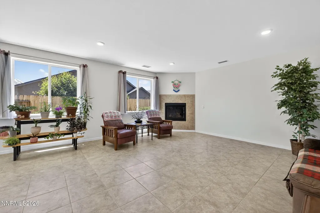 1235 Heybourne Gardnerville NV 89410