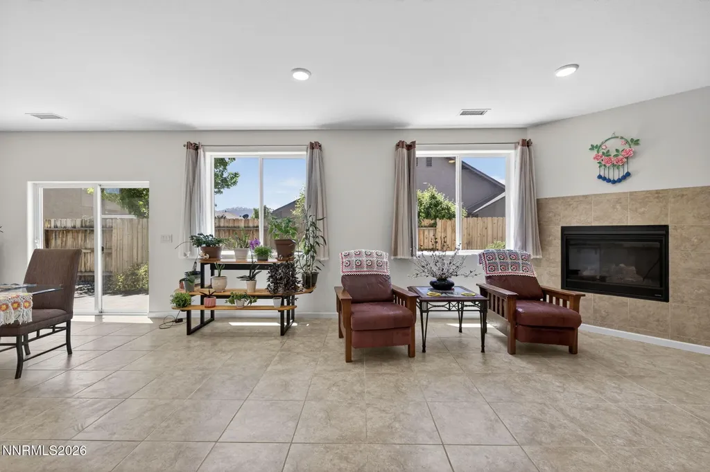 1235 Heybourne Gardnerville NV 89410
