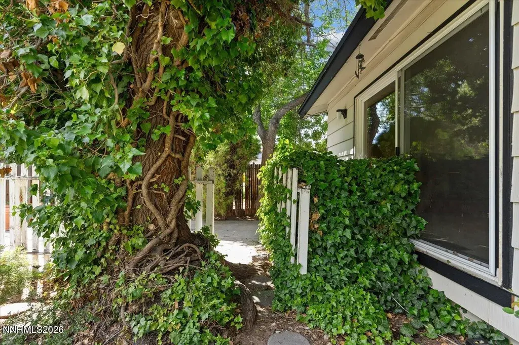 2750 Gellert Reno NV 89503