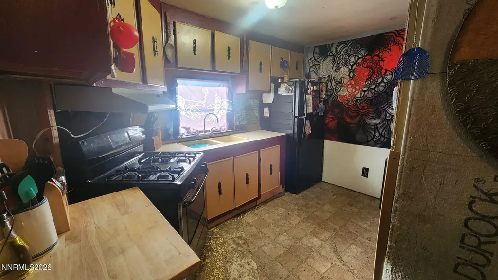 2570 Toiyabe Silver Springs NV 89429