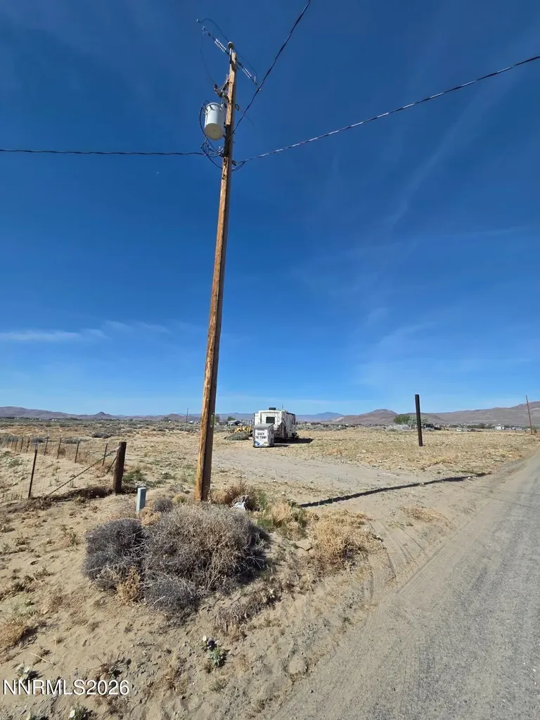 2535 7th Silver Springs NV 89429