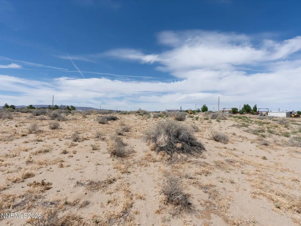 2535 7th Silver Springs NV 89429