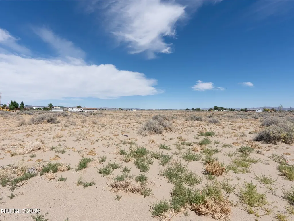 2535 7th Silver Springs NV 89429