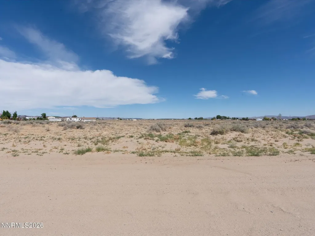 2535 7th Silver Springs NV 89429