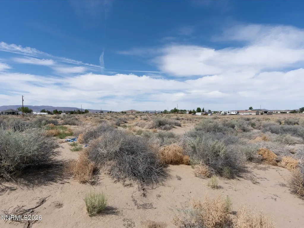 2535 7th Silver Springs NV 89429